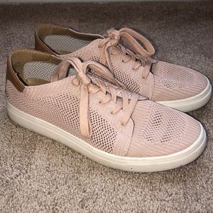 Lucky Brand Sneakers